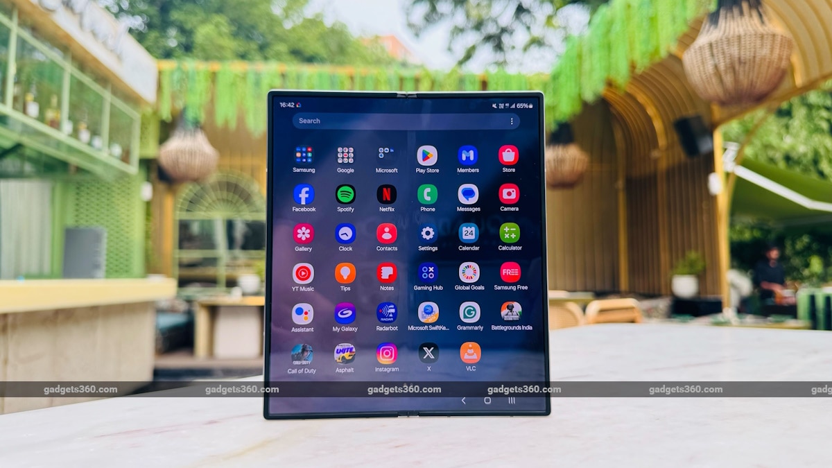 samsung galaxy z fold6 review main screen Galaxy-Z-Fold-6